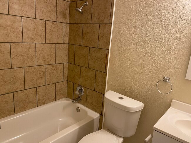 Building Photo - 5808 Woodsetter Ln