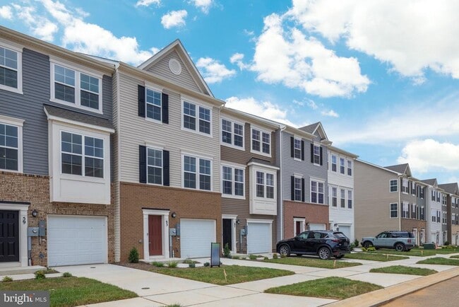 Building Photo - 63 Arsberg Dr