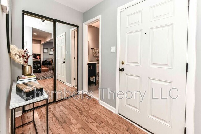 Building Photo - 2318 Glade Bank Way