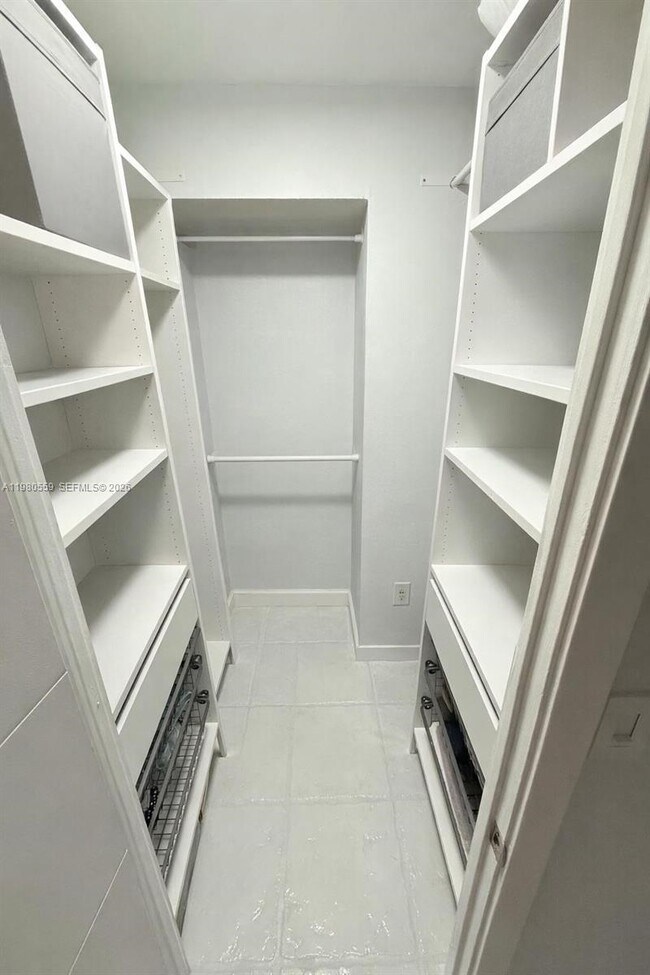 Building Photo - 2750 NE 183rd St