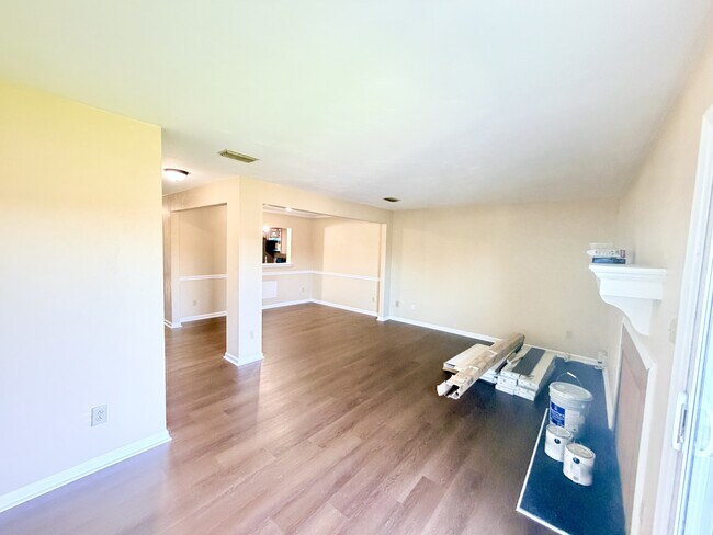 Building Photo - 3937 Seeman Rd