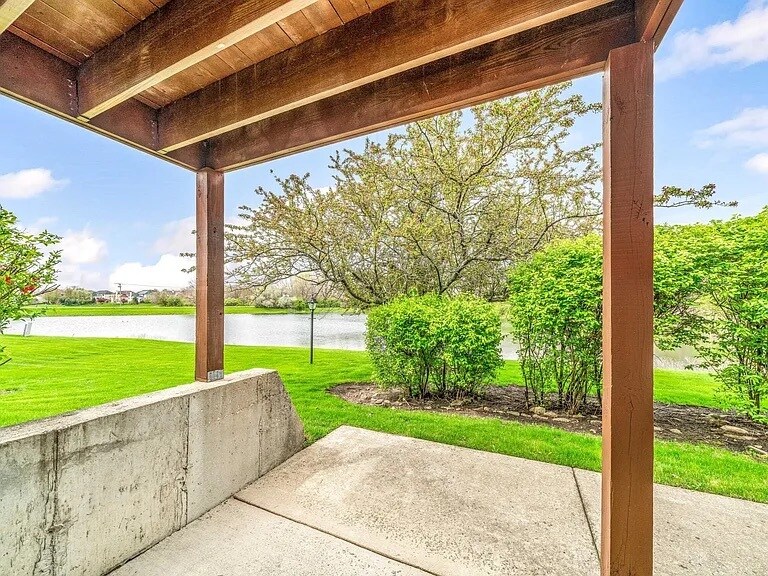 Building Photo - 13843 S Cambridge Cir