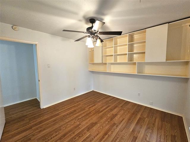 Building Photo - 1304 Oakhill Dr