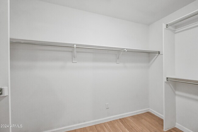 Building Photo - 4436 E Mountain Sage Dr