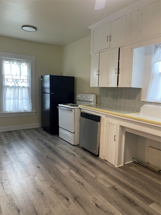 Building Photo - 4457 County Rd 537