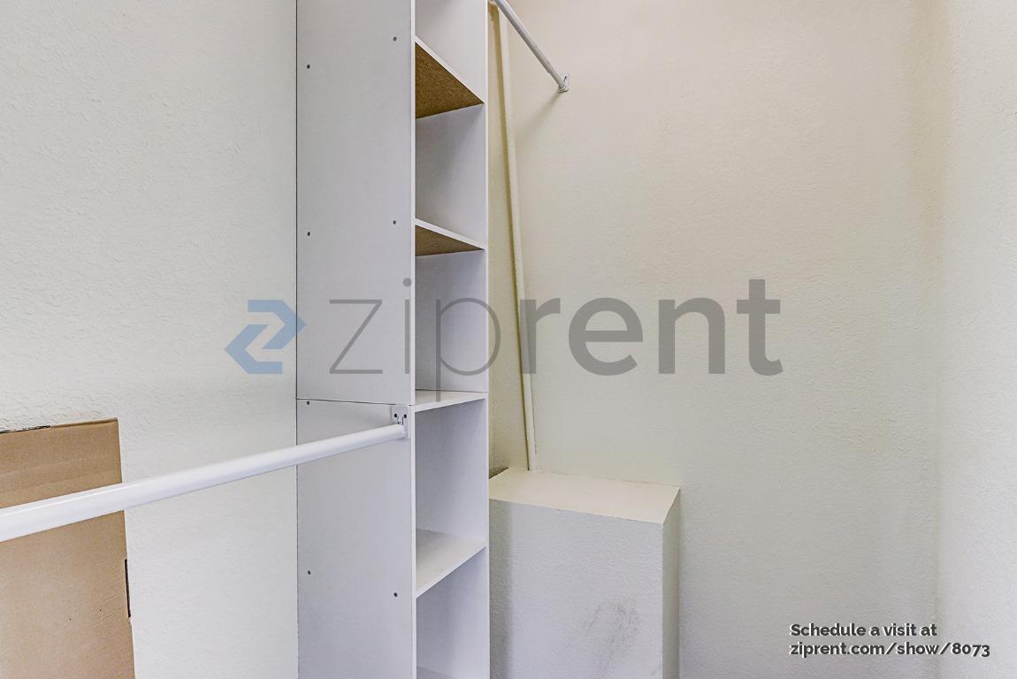Building Photo - 2259 Goldcrest Cir