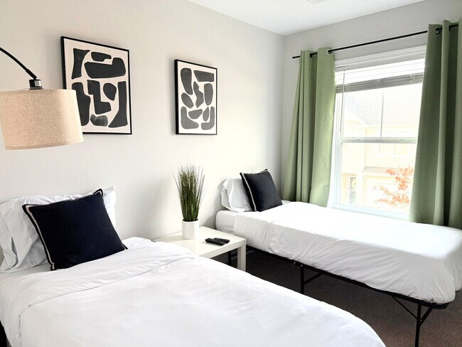 Building Photo - 751 Jacobs Millpond Rd