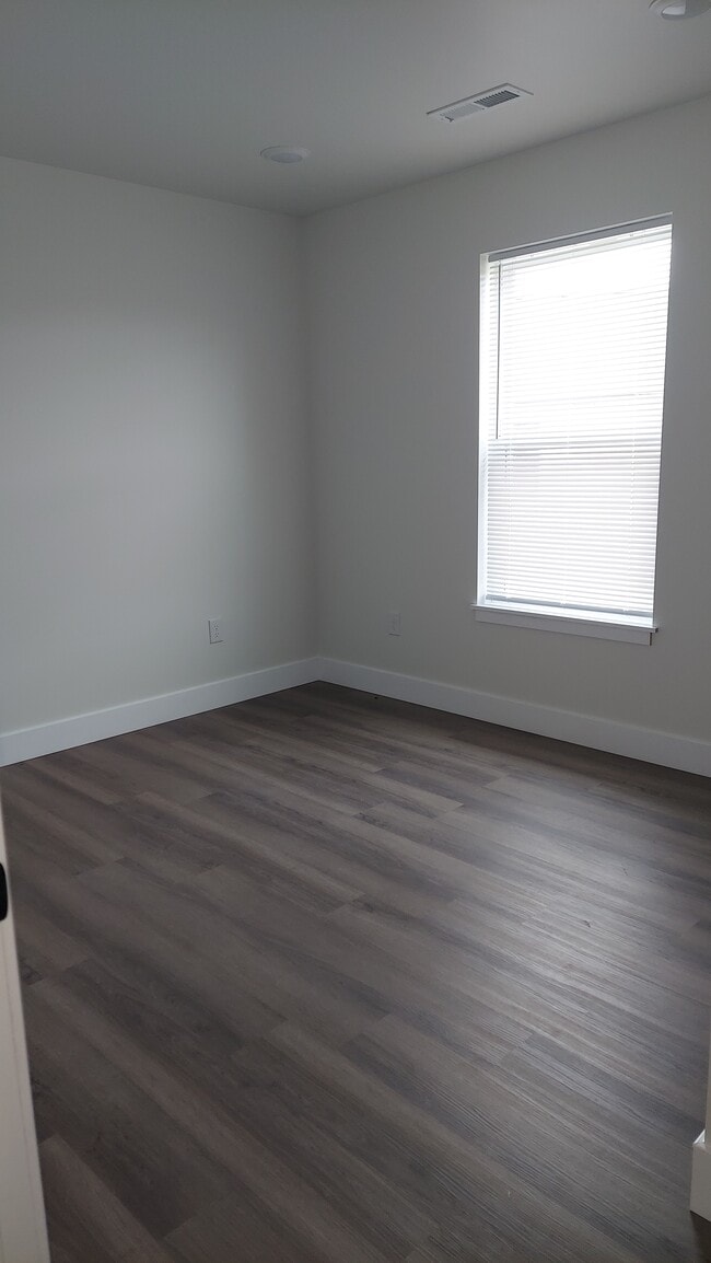 Building Photo - 1702 Prey Ct