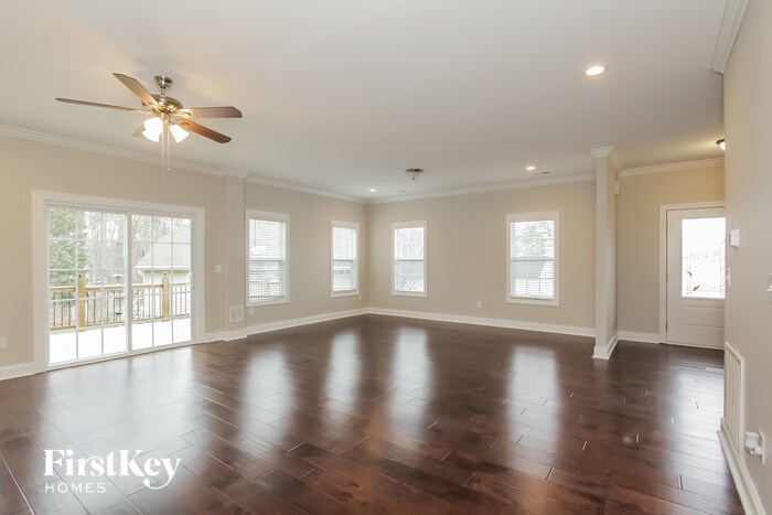Building Photo - 7879 Smith Pond Dr