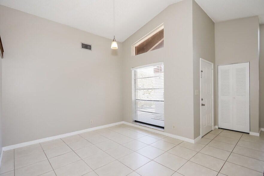 Building Photo - 11710 Countryview Ln