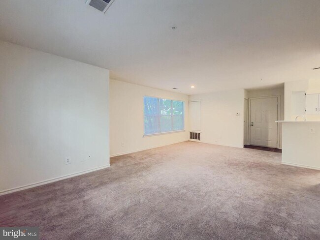Building Photo - 18520 Boysenberry Dr