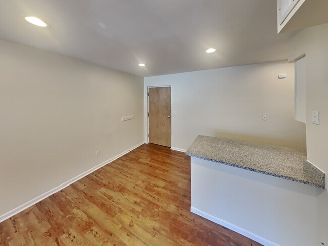 Building Photo - 31 Chittenden Ave