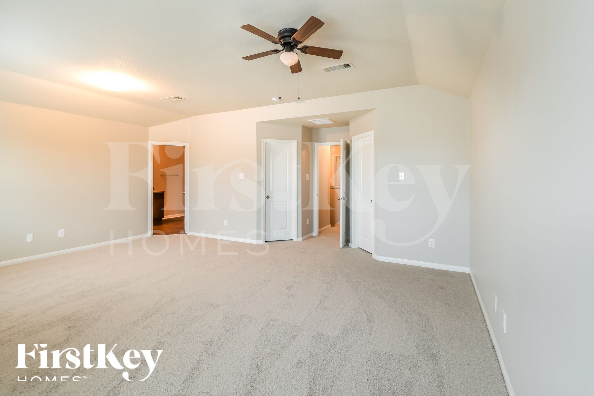 Building Photo - 5931 Golden Cove Rd