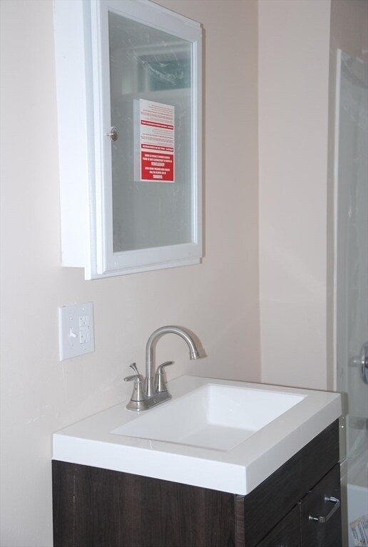 Building Photo - 249 N Main St