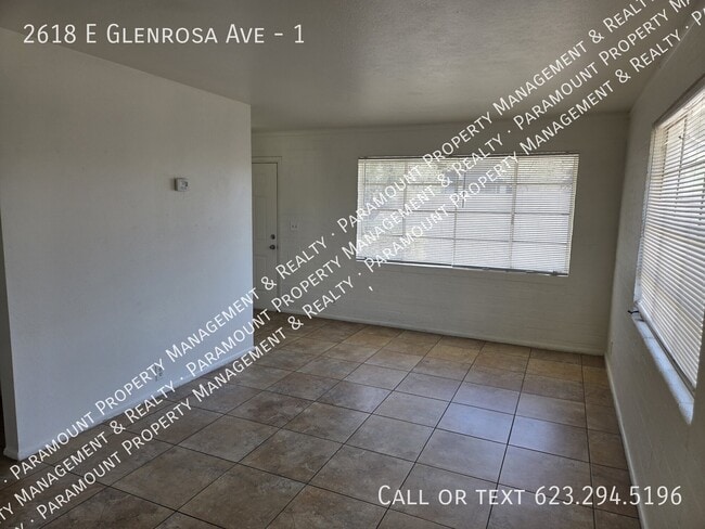 Building Photo - 2618 E Glenrosa Ave