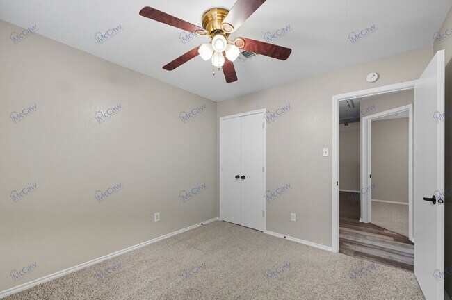 Building Photo - 8202 Weatherly Dr