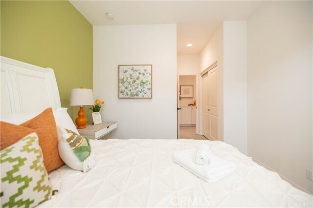 Building Photo - 55 Henson