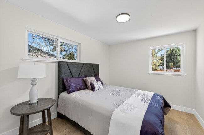 Building Photo - 1856 S Steele St