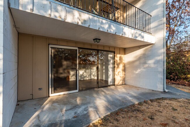 Building Photo - L730 Harrier