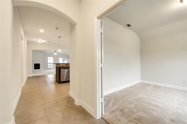 Building Photo - 816 Bird Creek Dr