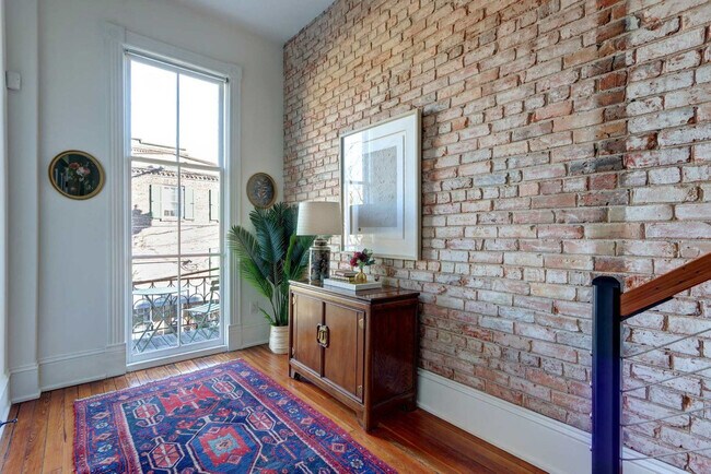 Building Photo - 415 Whitaker St