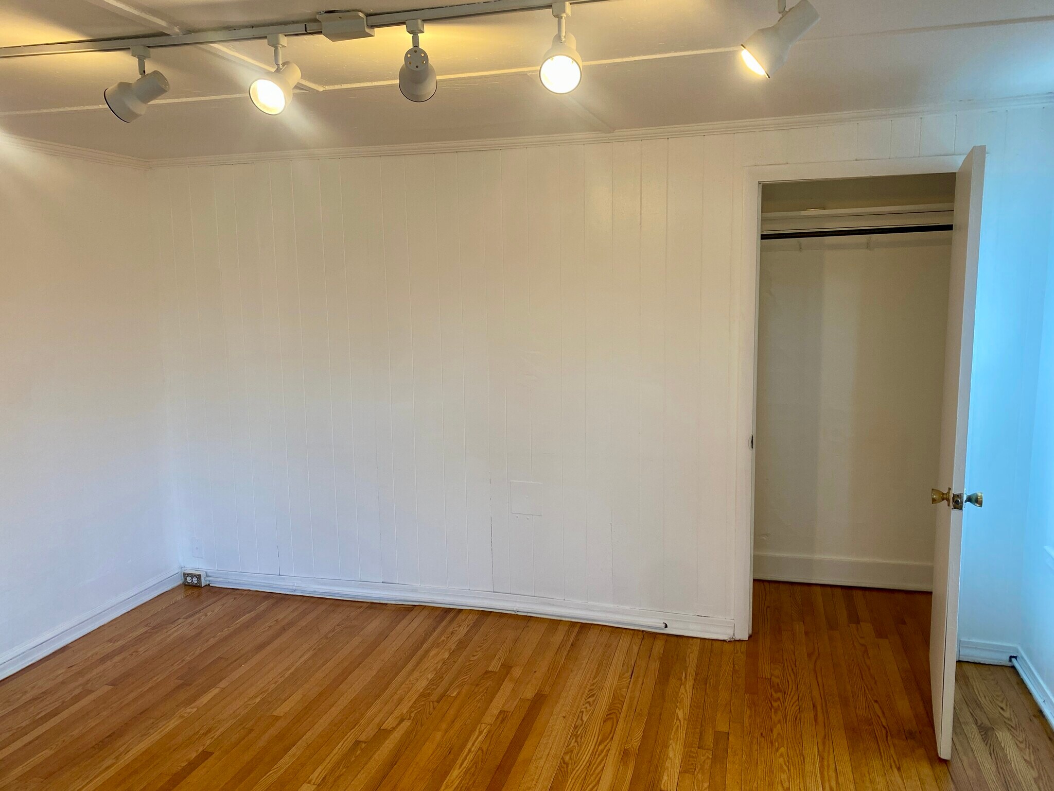 Building Photo - 18 Tremont St