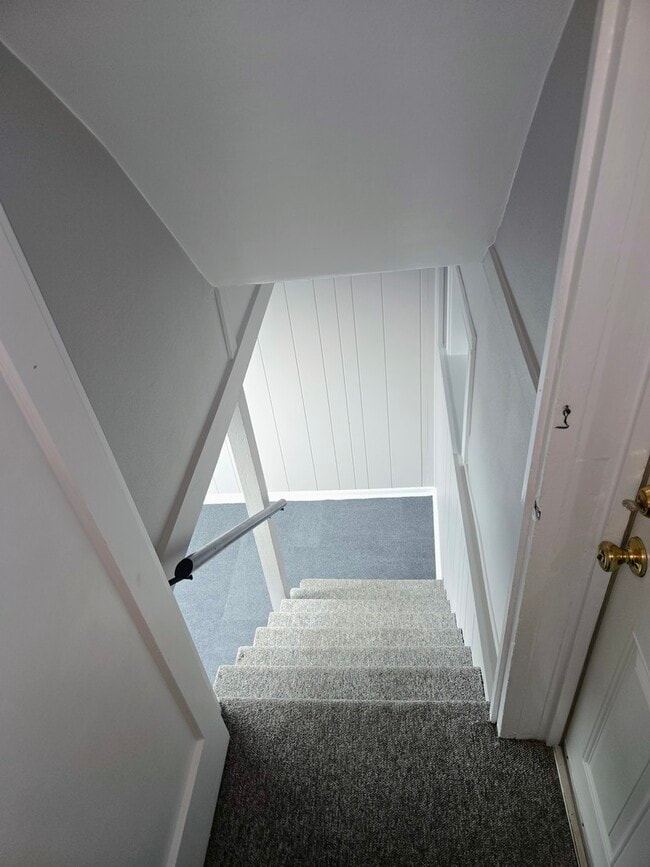 Building Photo - 3803 N Pacific Ave