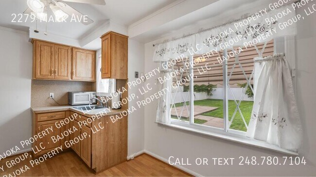 Building Photo - 2279 Mark Ave