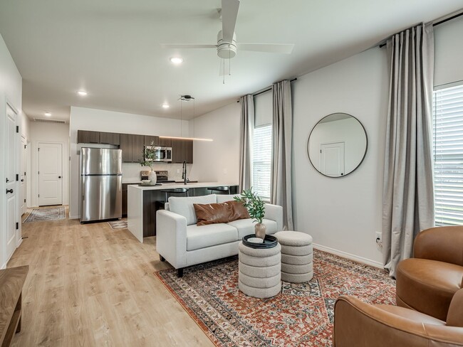 Building Photo - Glenhaven Townhomes