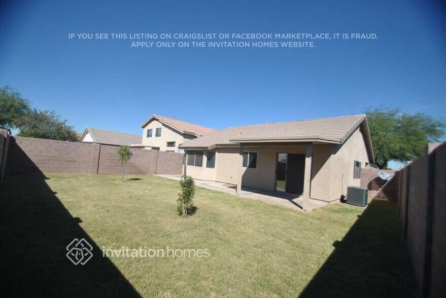 Building Photo - 10967 W Elm Ln