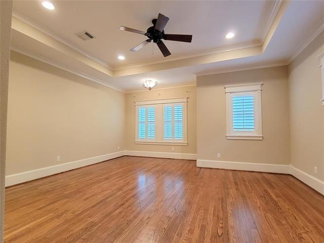 Building Photo - 632 W 17th St