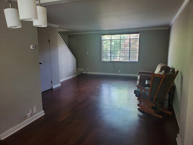 Building Photo - 1154 Briarcliff Rd NE