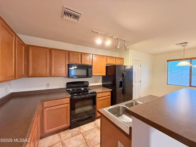 Building Photo - 4689 W Cepa Ln