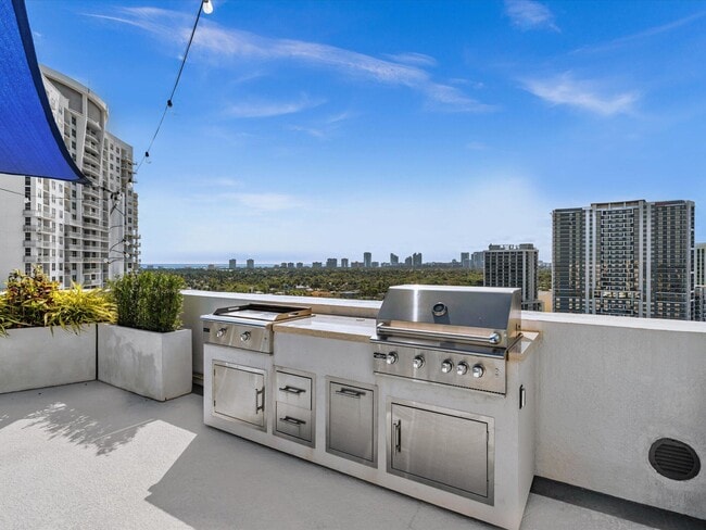 Building Photo - 1830 Radius Dr