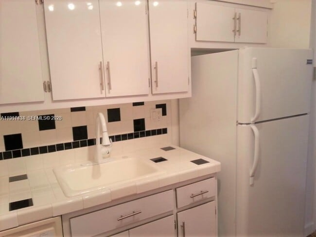 Building Photo - 1865 79th Street Causeway