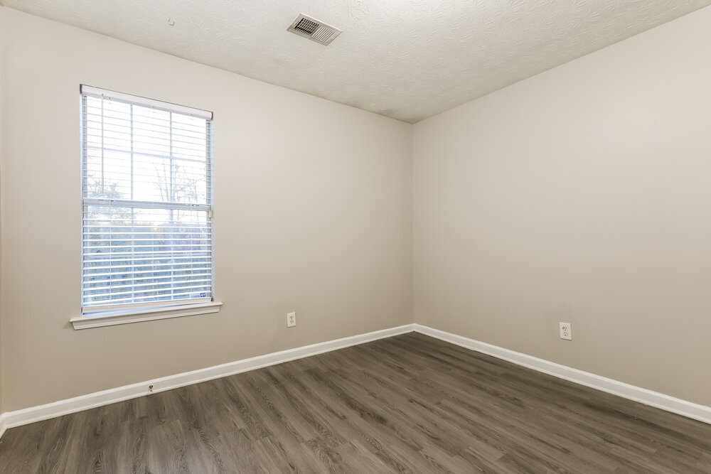 Building Photo - 1751 Live Oak Ln