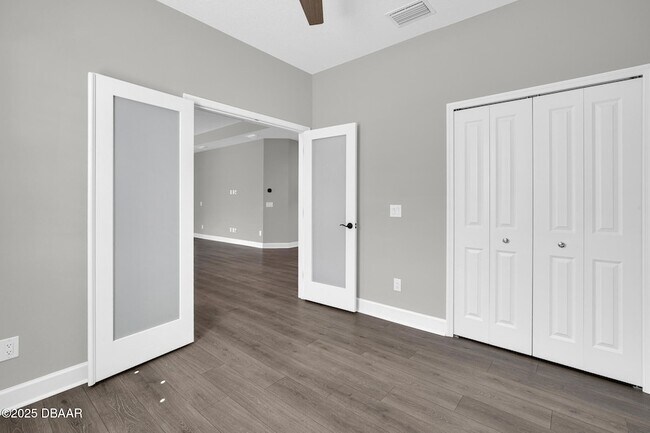 Building Photo - 906 Coral Reef Way
