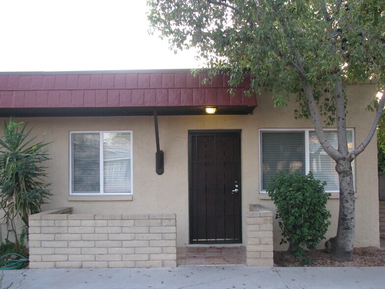 Front/wPorch - 3626 N 37th St