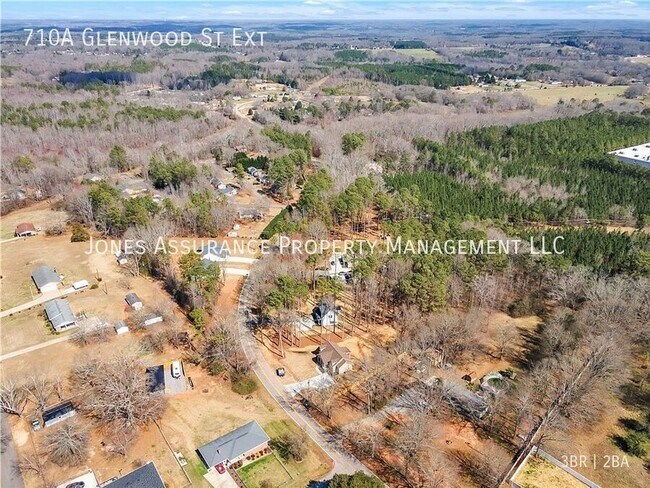 Building Photo - 710 Glenwood St