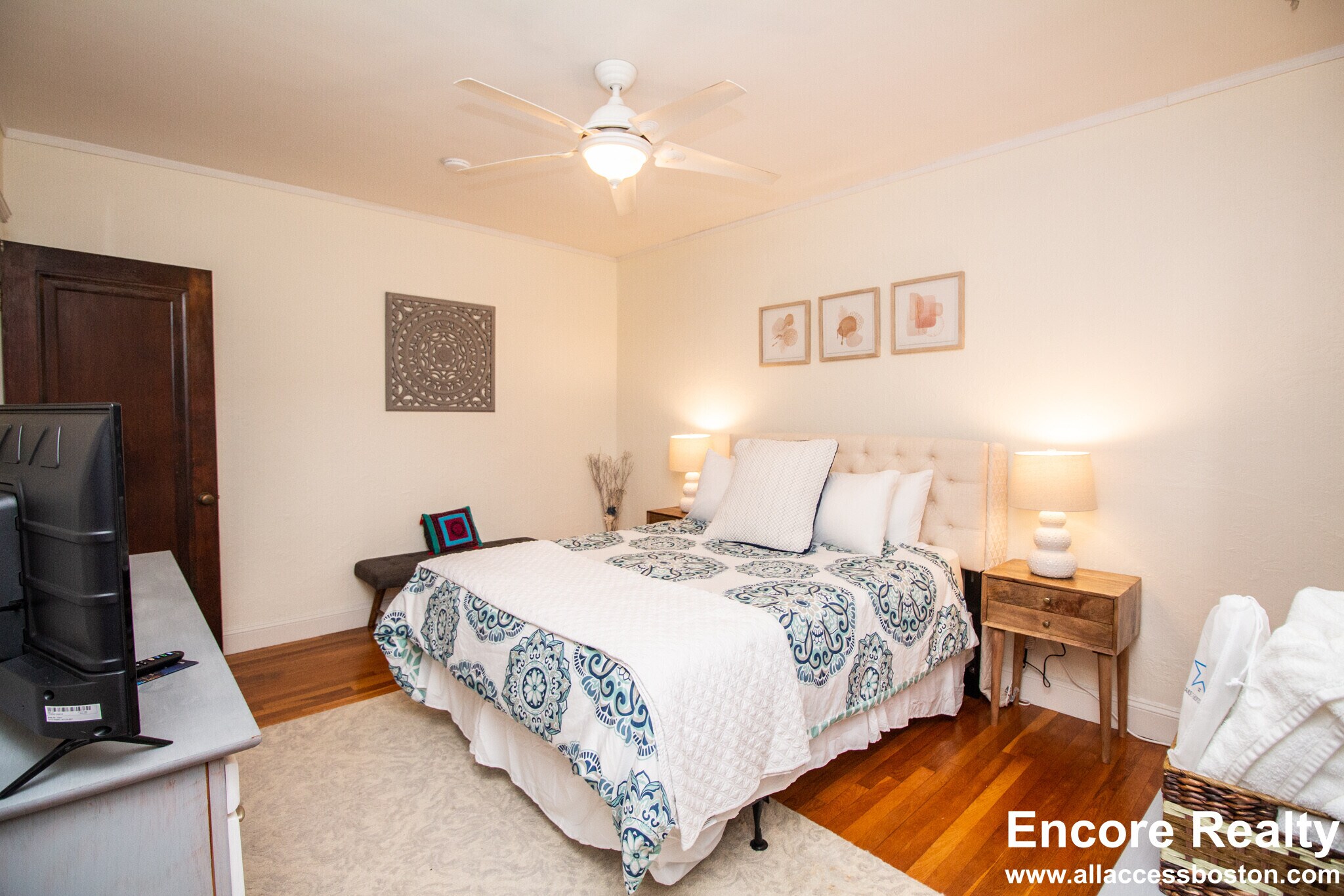 Building Photo - 1945 Commonwealth Ave