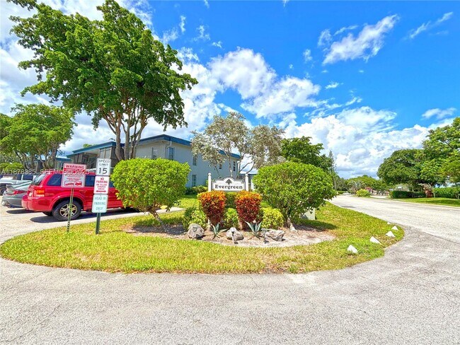 Building Photo - 7527 S Oriole Blvd