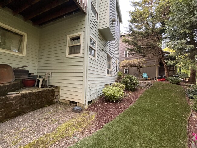 Building Photo - 243 S Palatine Hill Rd