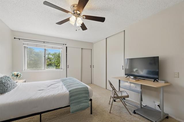 Building Photo - 2700 Stonehaven Ct