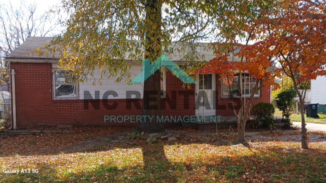 Primary Photo - Discover Your New Home: 3 Bedrooms and 1 B...