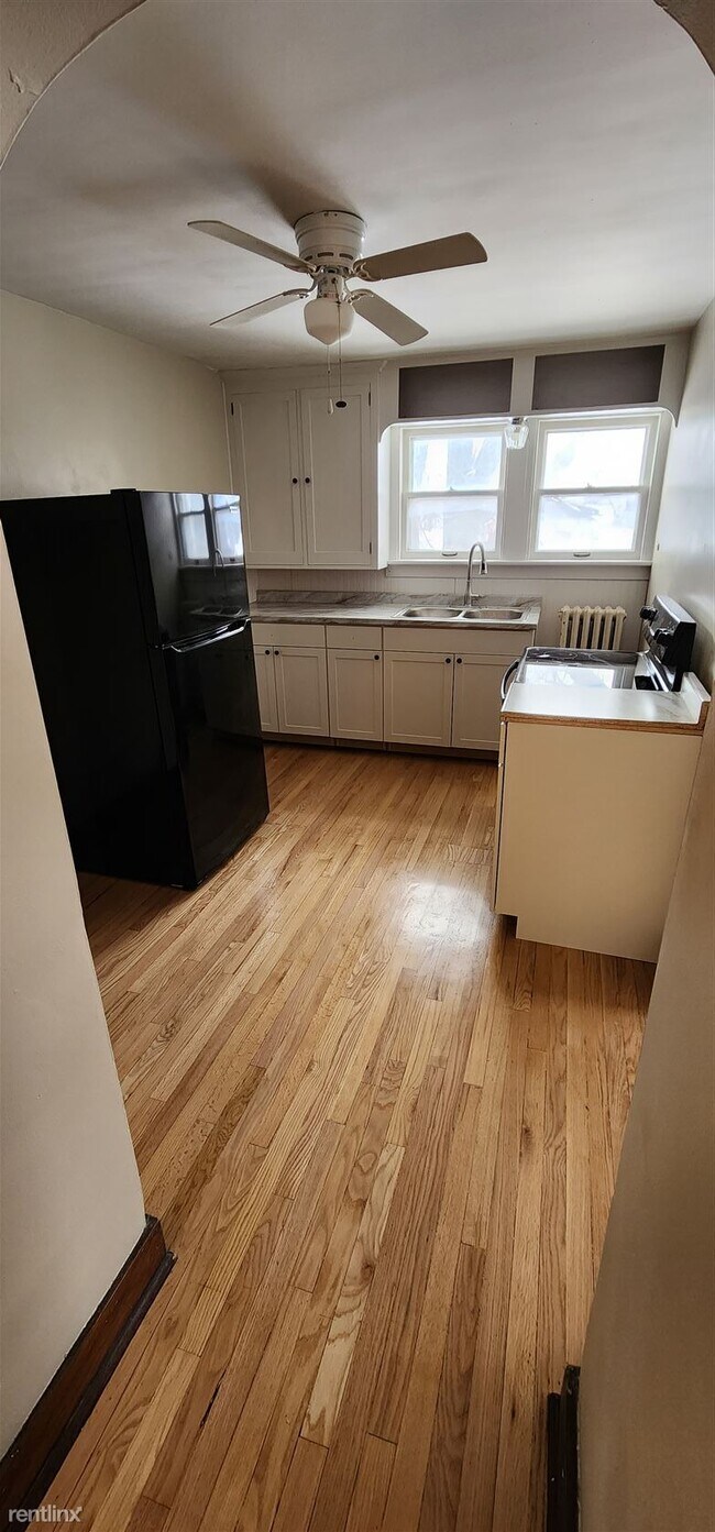 Building Photo - 1 br, 1 bath Triplex - 1001 N 2nd Ave Apt 2