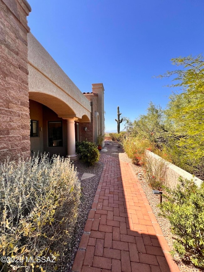 Building Photo - 7300 East Calle Alba Serena