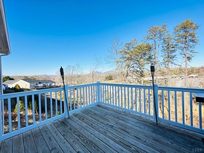 Building Photo - 1313 Emerald View Ct