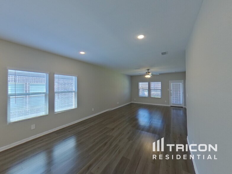 Building Photo - 104 Berkshire Dr