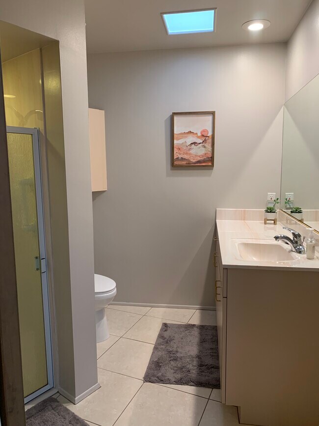 Building Photo - 540 E Monaco Pl