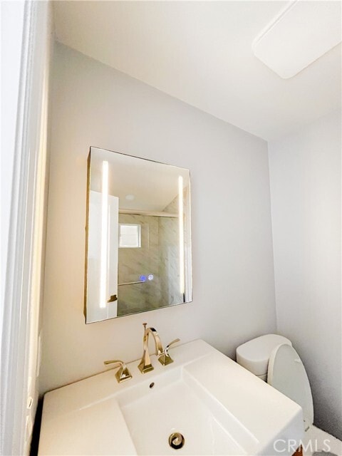 Building Photo - 536 Short St